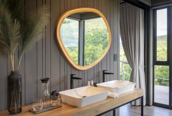 Bayethe Safari Lodge 