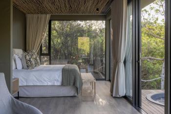 Bayethe Safari Lodge 