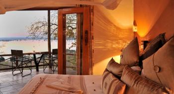 Honeymoon Suite  at Muchenje Safari Lodge 