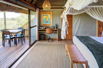 Luxury Family Room  at Leroo La Tau 