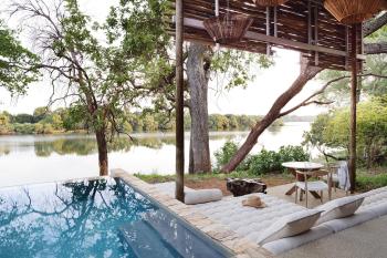 Matetsi Victoria Falls - River Lodge Suite