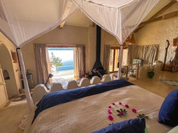 Nut House - Your African Oasis