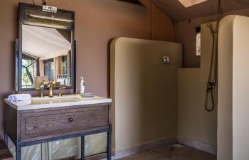 Luxury en suite tents 