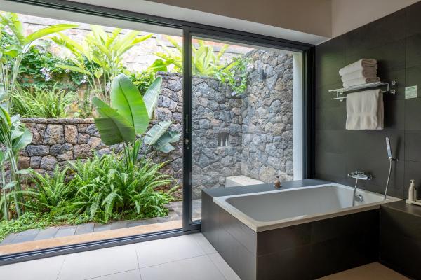 The Retreat by Heaven