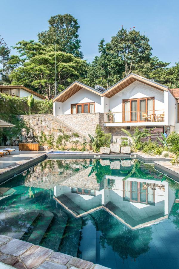 The Retreat by Heaven