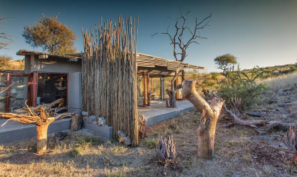 Tuningi Safari Lodge