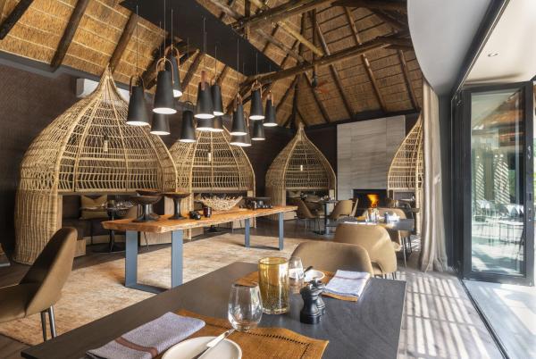 Shamwari Eagles Crag Lodge