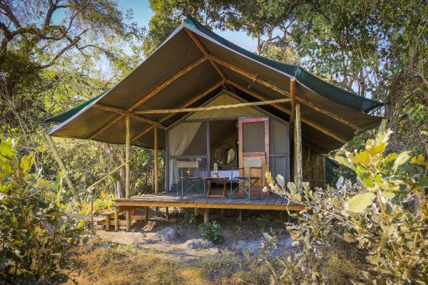 Kadizora Camp: Okavango Delta, Botswana