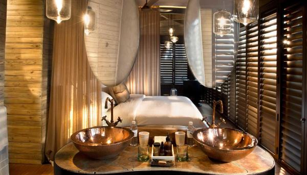 Sandibe Okavango Safari Lodge, Botswana