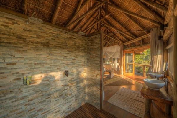 Camp Moremi | Okavango Delta