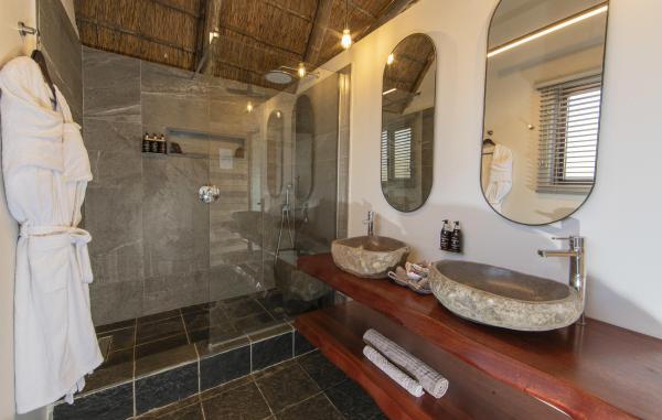 Muchenje Safari Lodge