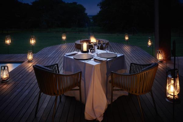 Sanctuary Chobe Chilwero Lodge