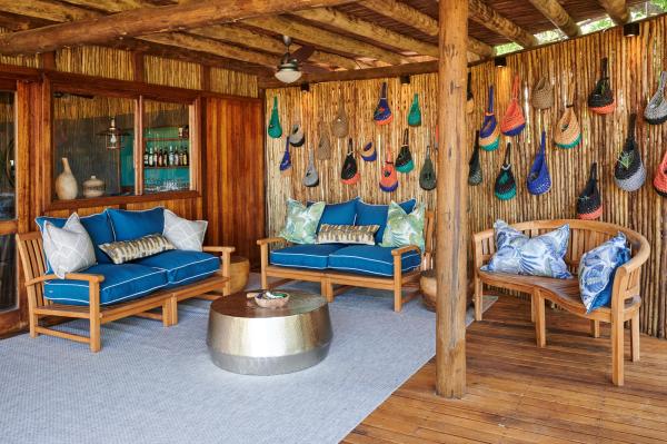 Leroo La Tau | Mkgadikgad | Botetsi River