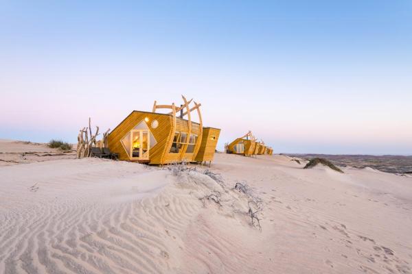 Shipwreck Lodge