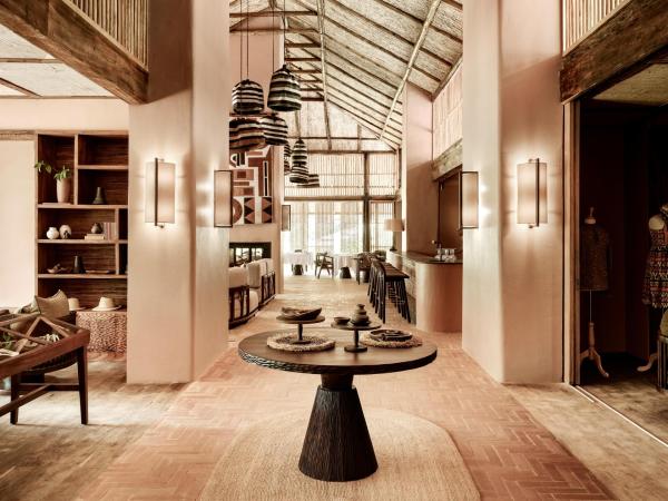 Gorilla Forest Lodge 