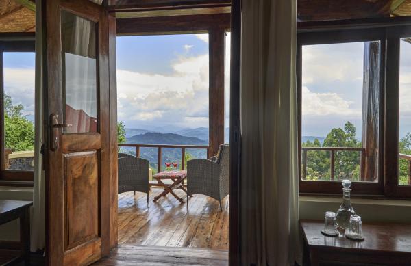 Nkuringo Bwindi Gorilla Lodge
