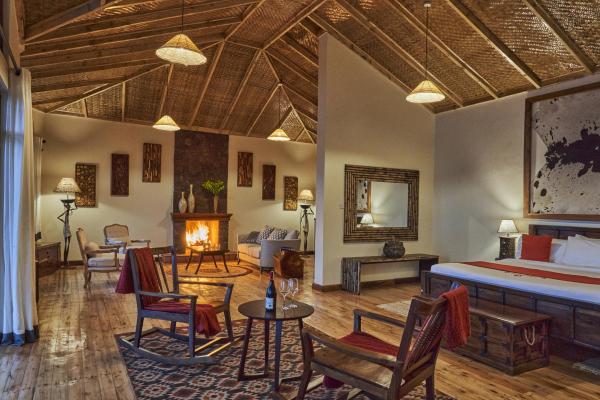 Nkuringo Bwindi Gorilla Lodge