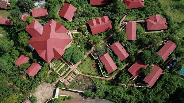 Nkuringo Bwindi Gorilla Lodge