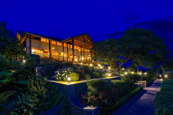 Nkuringo Bwindi Gorilla Lodge