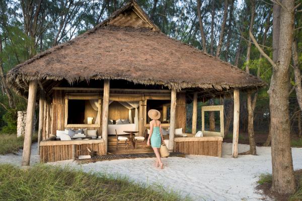 Mnemba Island lodge