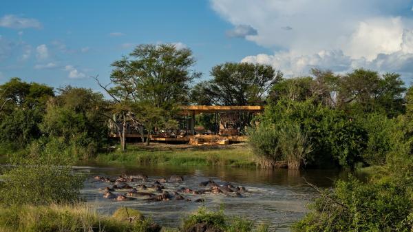 Grumeti Serengeti River Lodge